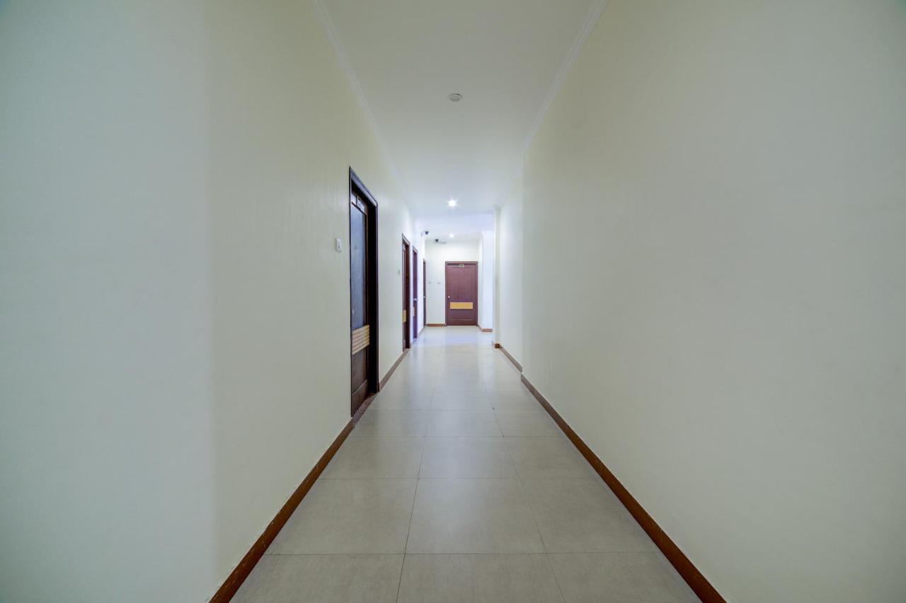 Oyo 14892 Tourista Hotel