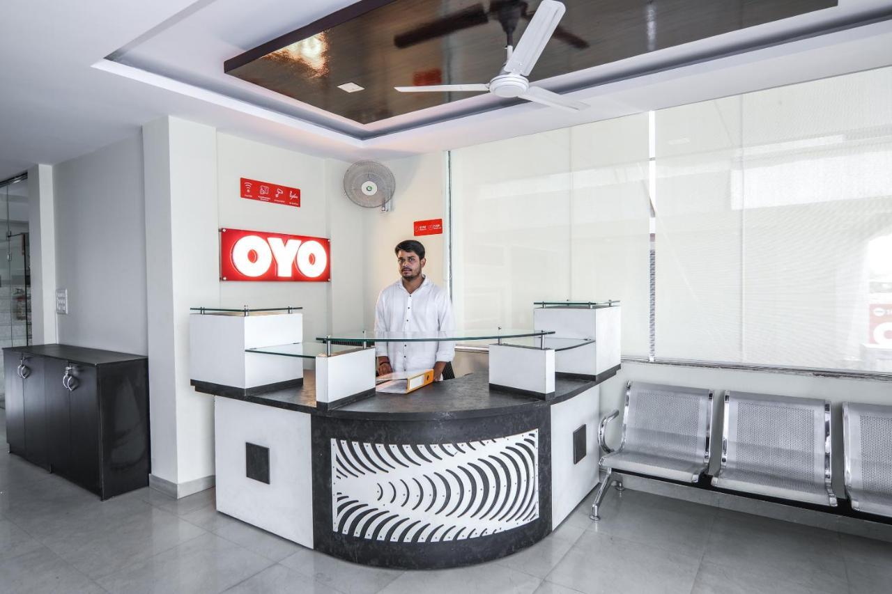 Oyo 15154 Rock On 3* Jaipur