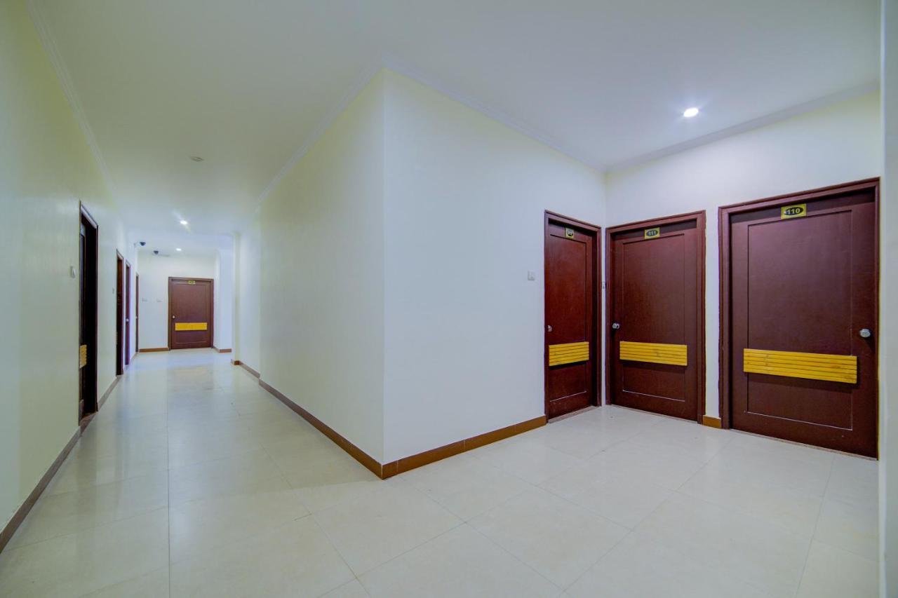 Oyo 14892 Tourista Hotel 3*
