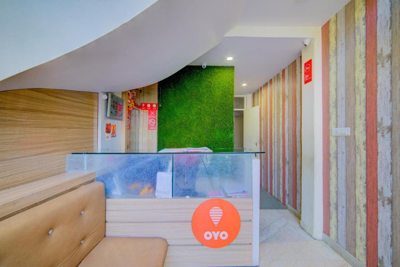 Oyo 14892 Tourista Hotel