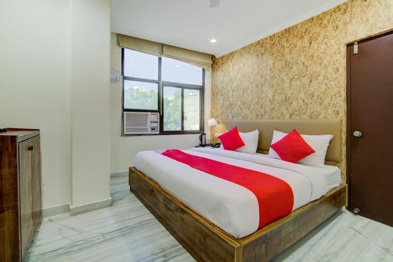 Oyo 14892 Tourista 3* Jaipur