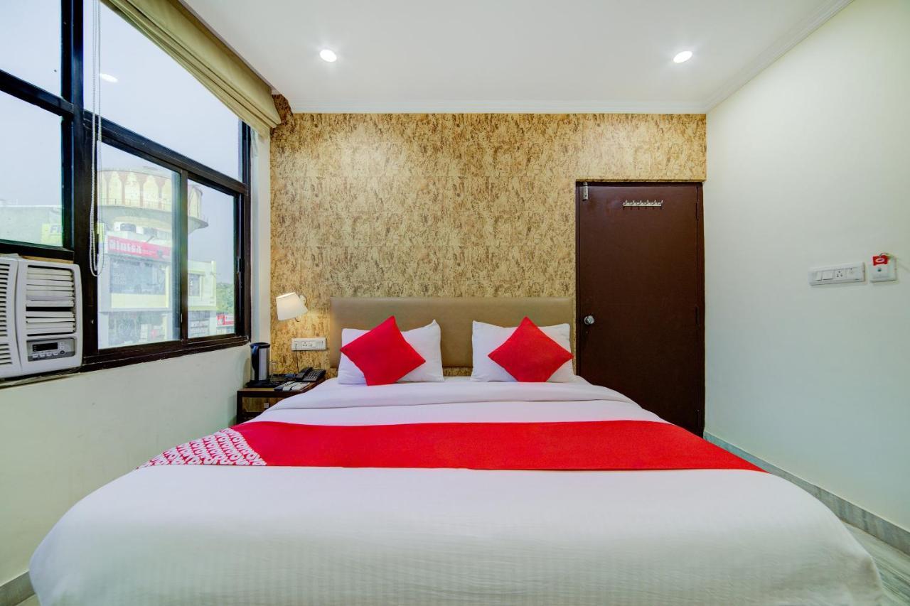 Hotel Oyo 14892 Tourista Jaipur