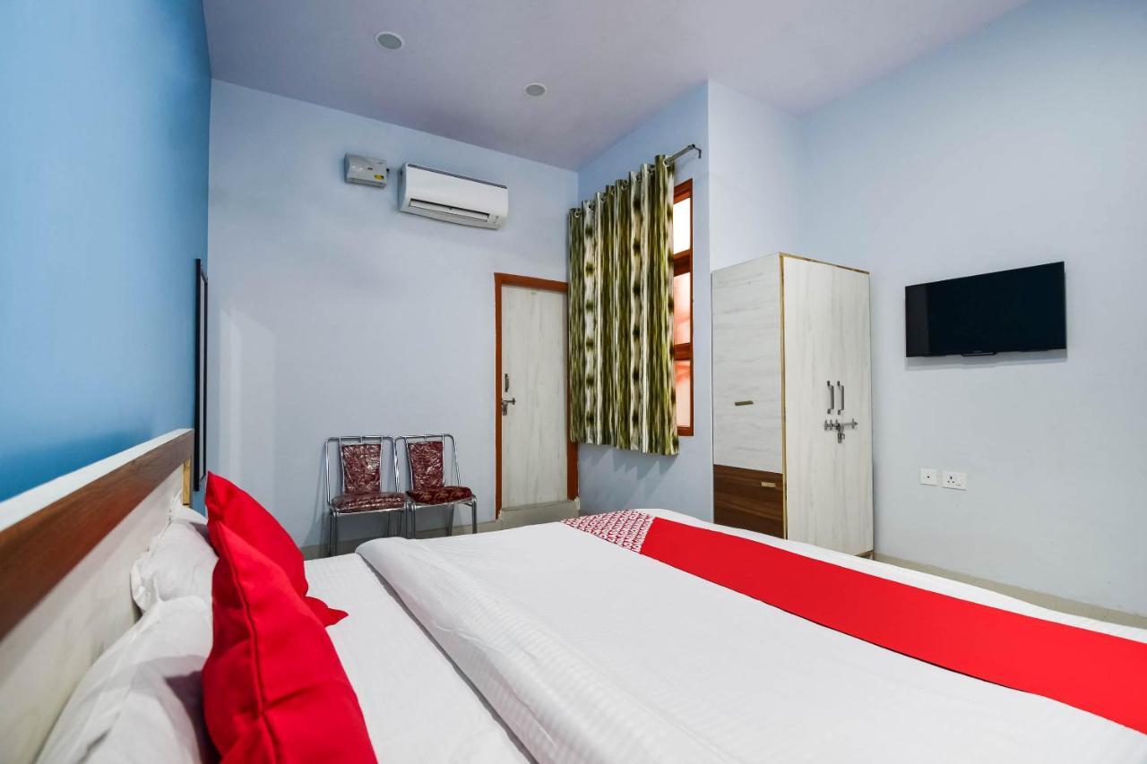 Oyo 70449 Swarn Garden Hotel 3*