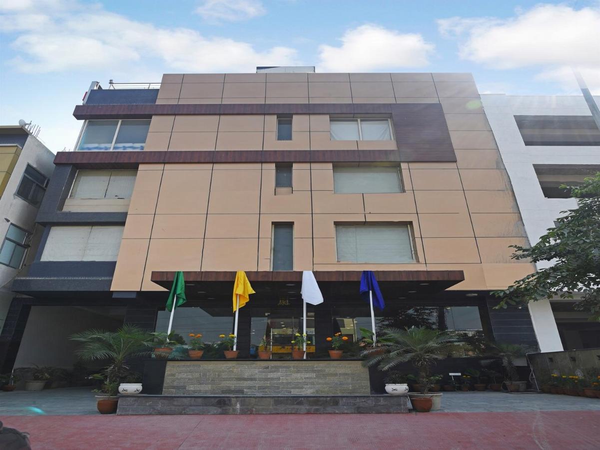 Tgi Apple Hotel Jaipur