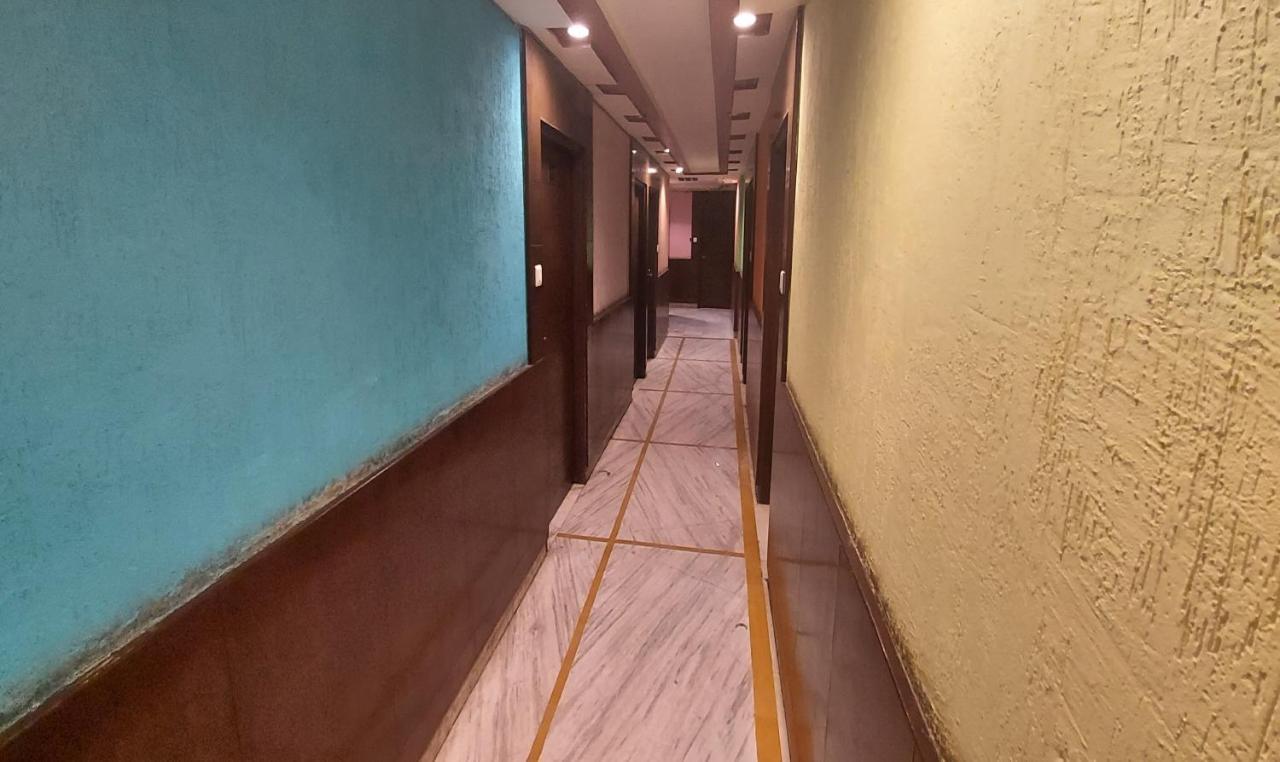 Anand Palace