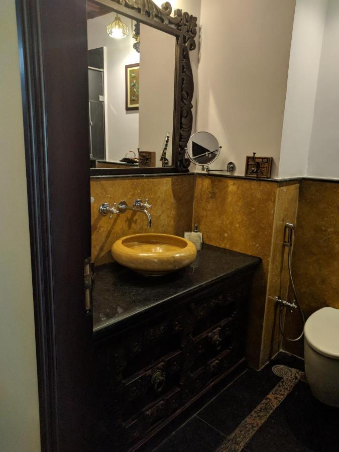 The Earth House Hotel