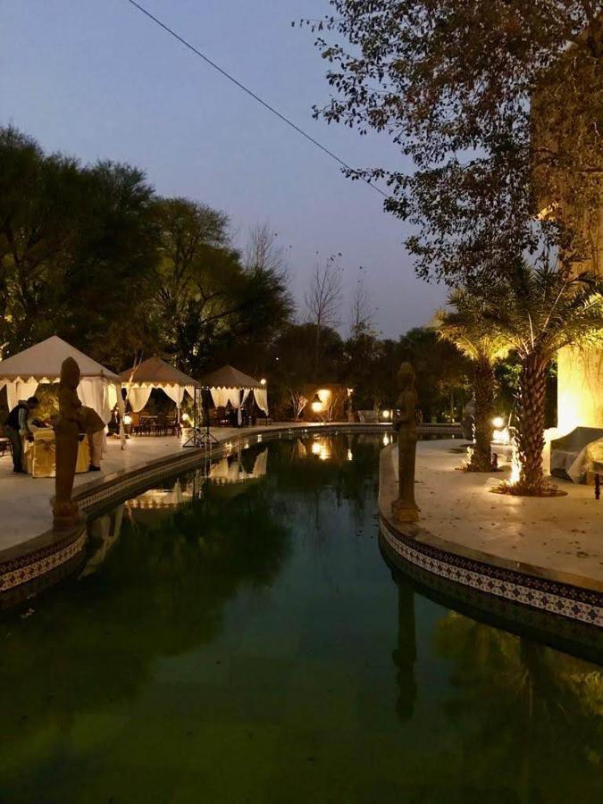 The Earth House Hotel