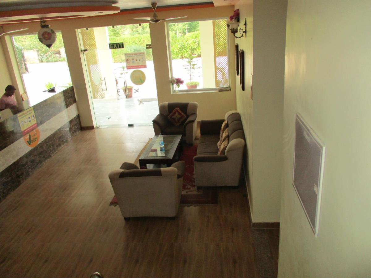 Hotel Green Valley 3*