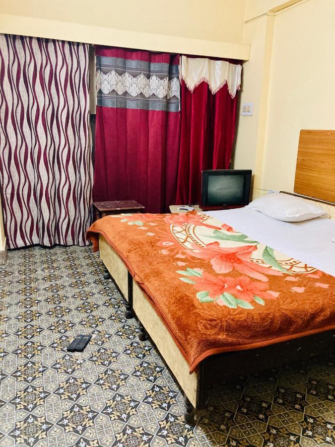 Hotel Indraprasth *
