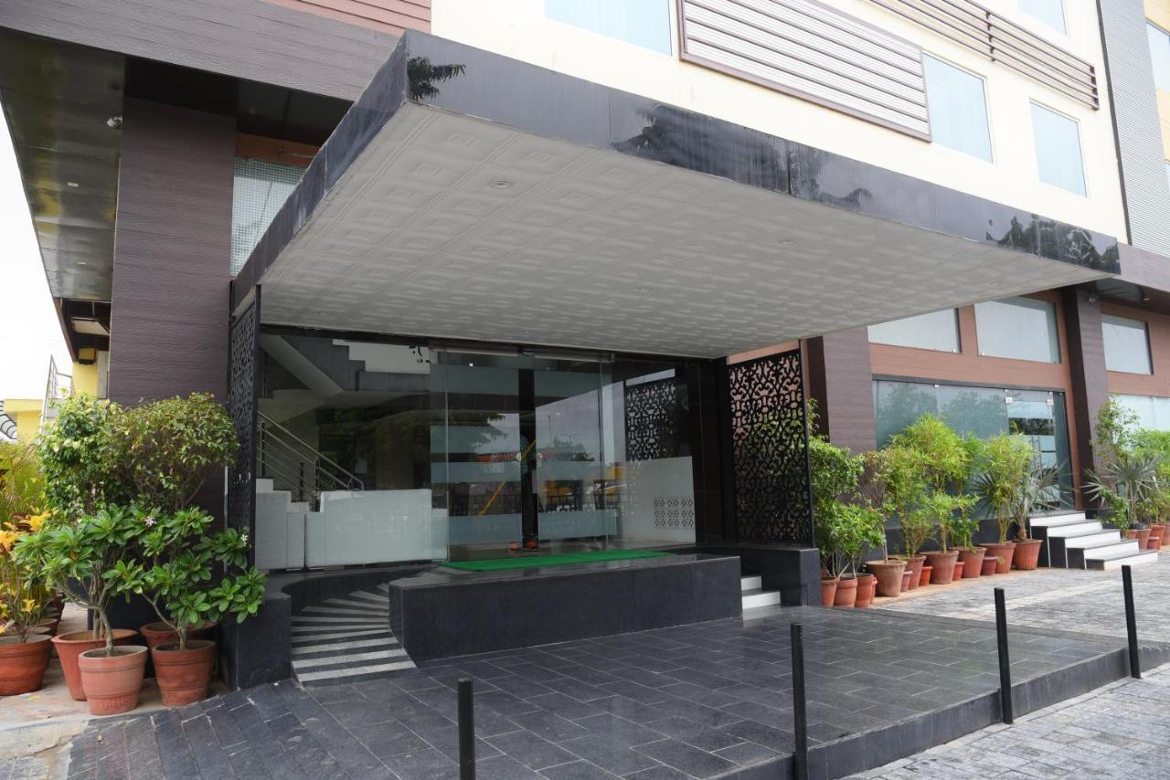 Hotel Broadway 3*