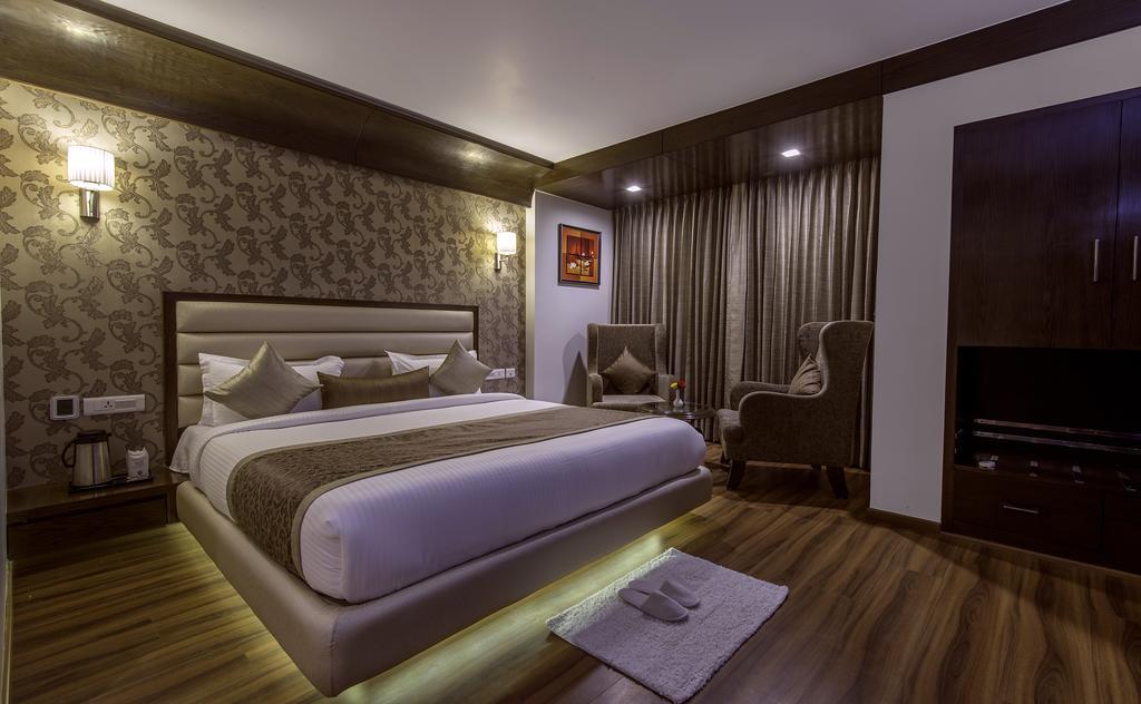 Park Regent Hotel