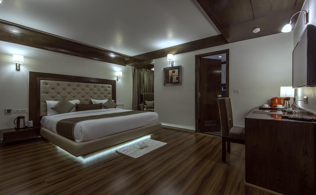 Park Regent 3*