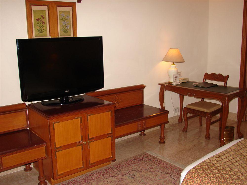 Mansingh Towers Hotel 3*