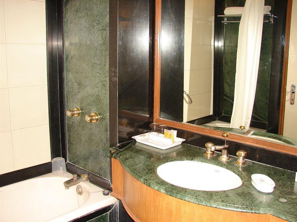 Mansingh Towers 3*