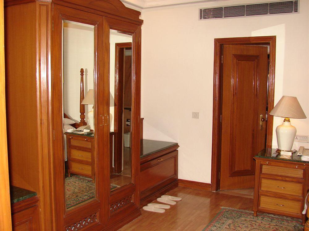 Hotel Mansingh Towers