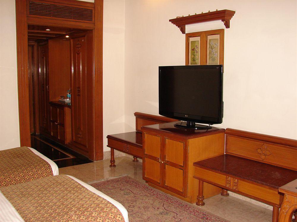 Mansingh Towers Hotel
