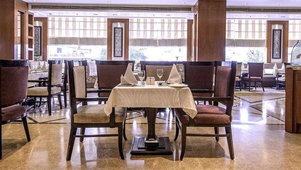 Sarovar Portico 4* Jaipur