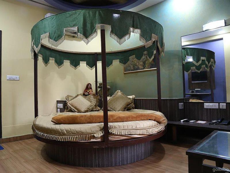 Mahadev Regency Hotel