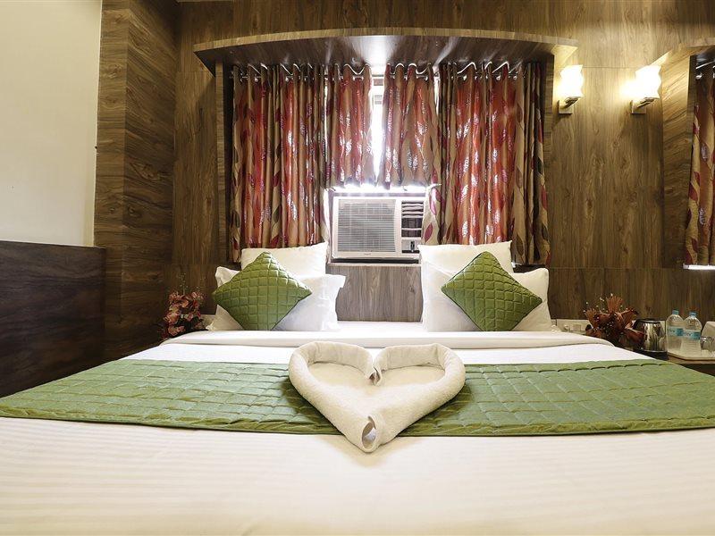 Shiv - Bus Stand Hotel Jaipur