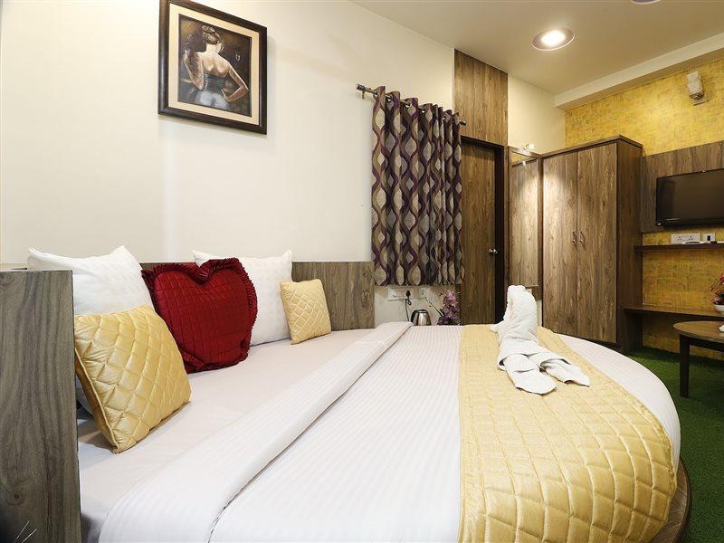 Hotel Shiv - Bus Stand