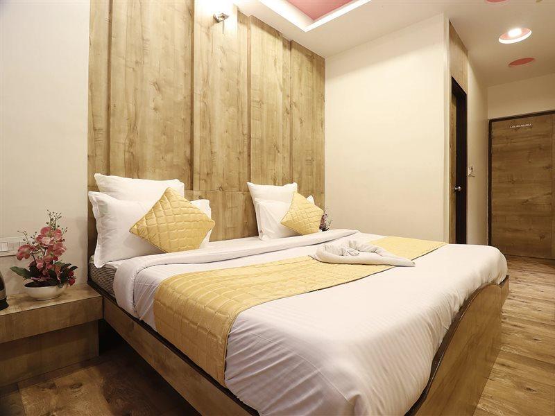 Shiv - Bus Stand Hotel Jaipur