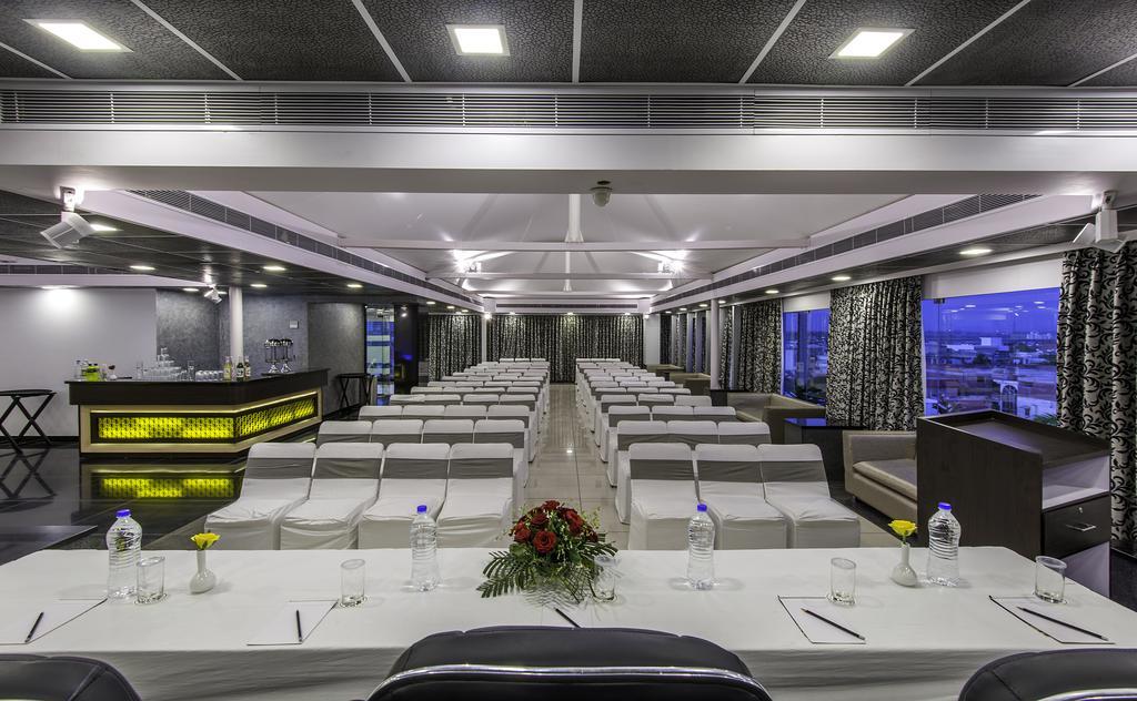 Park Regent Hotel 3*
