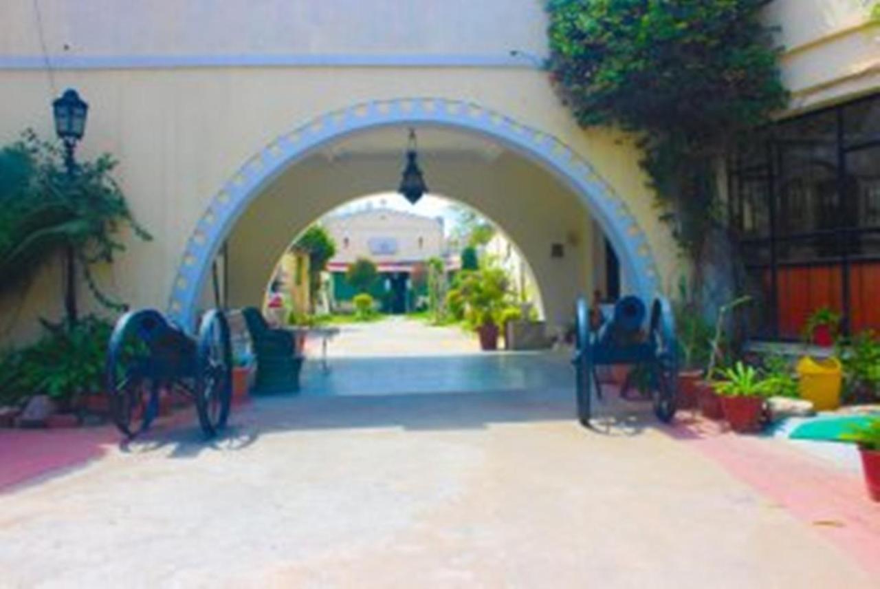 Hotel Sugan Niwas Palace