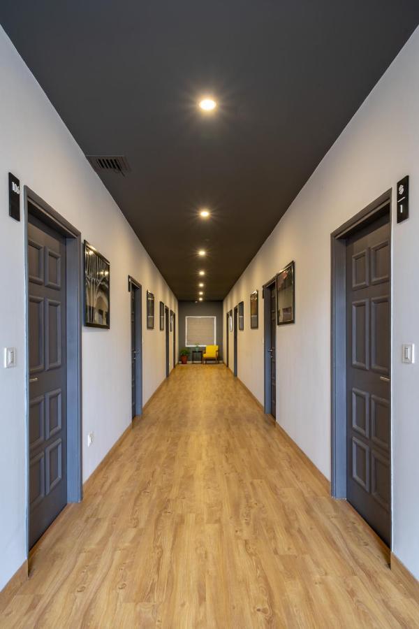 Hotel Loft 24, Mansarovar