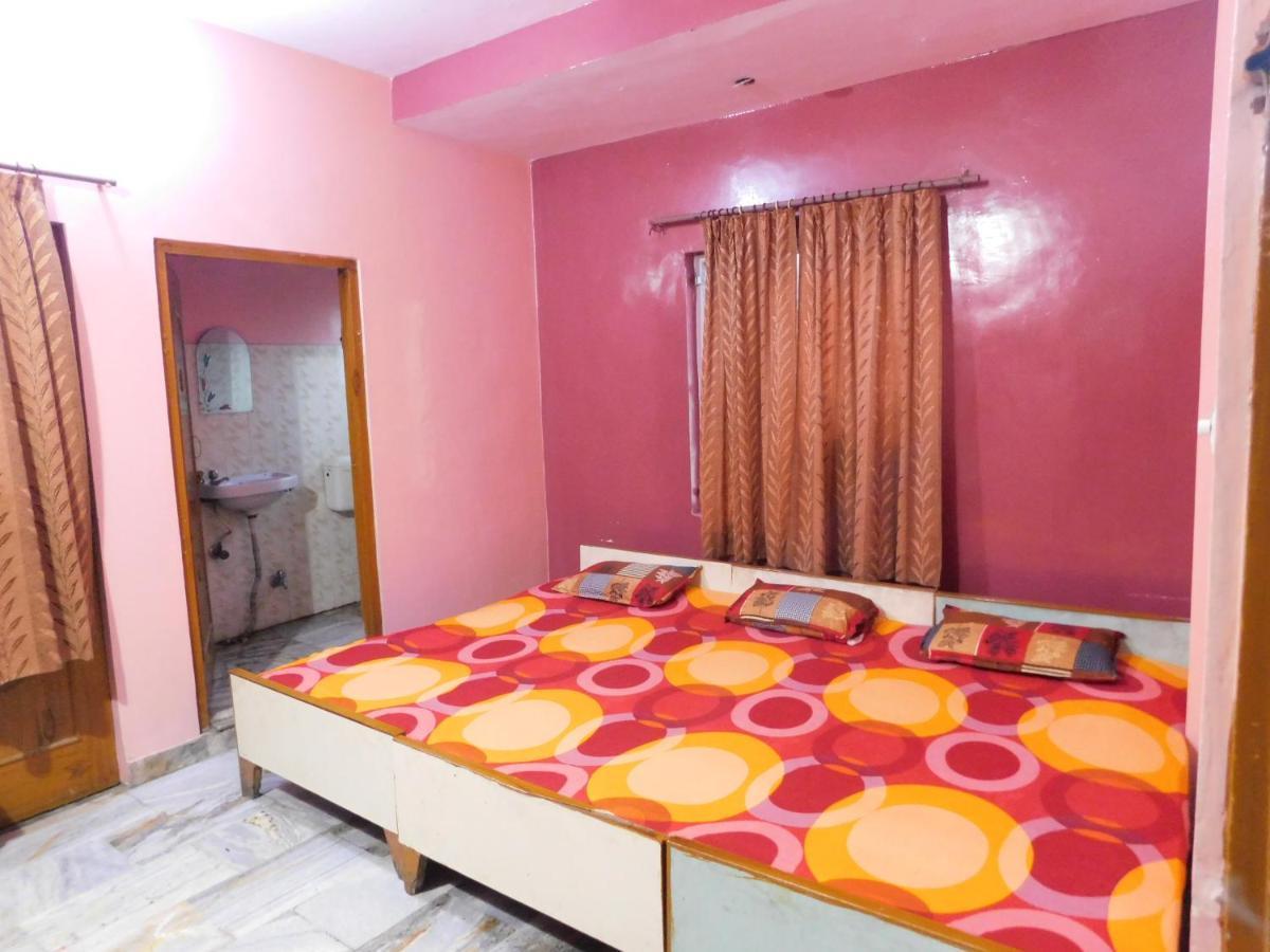 Om Palace - Couple Friendly & Local Id Accepted Hotel 2*