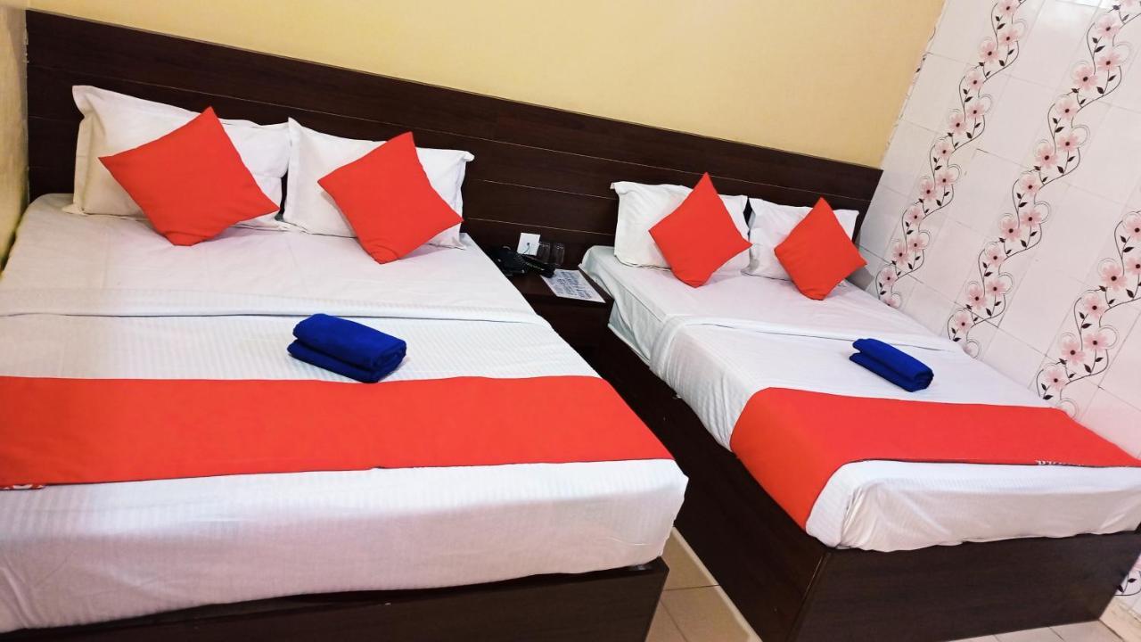 Om Palace - Couple Friendly & Local Id Accepted Hotel 2*