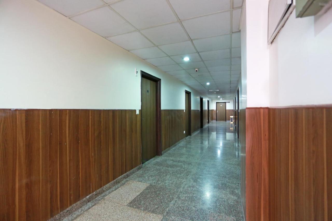 Capital O 2166 Hotel Kmahaveer Hotel 3*