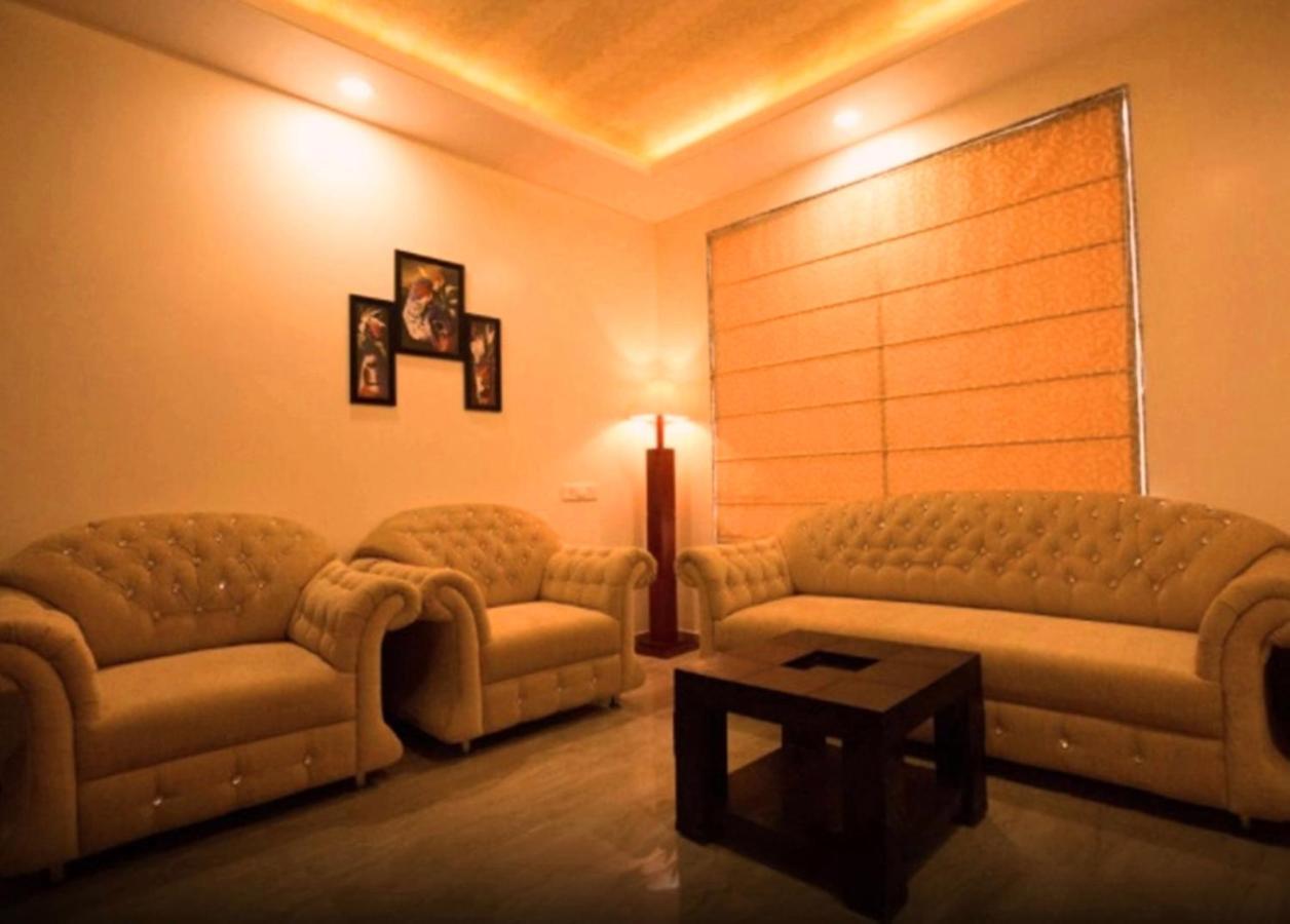Hotel The Grand Majestic Jaipur