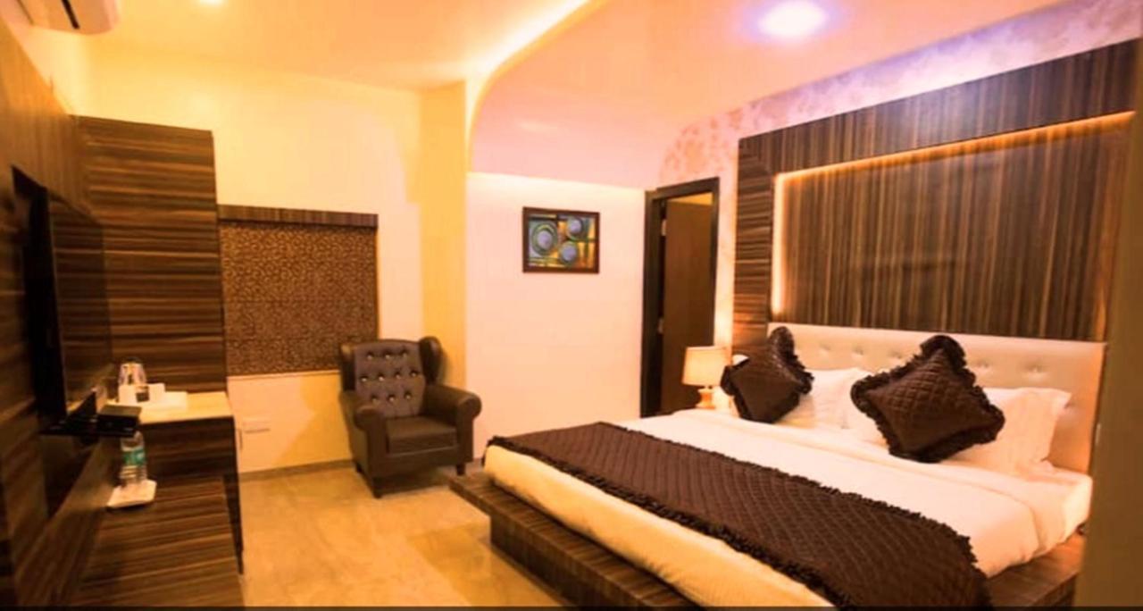 The Grand Majestic Hotel 3*