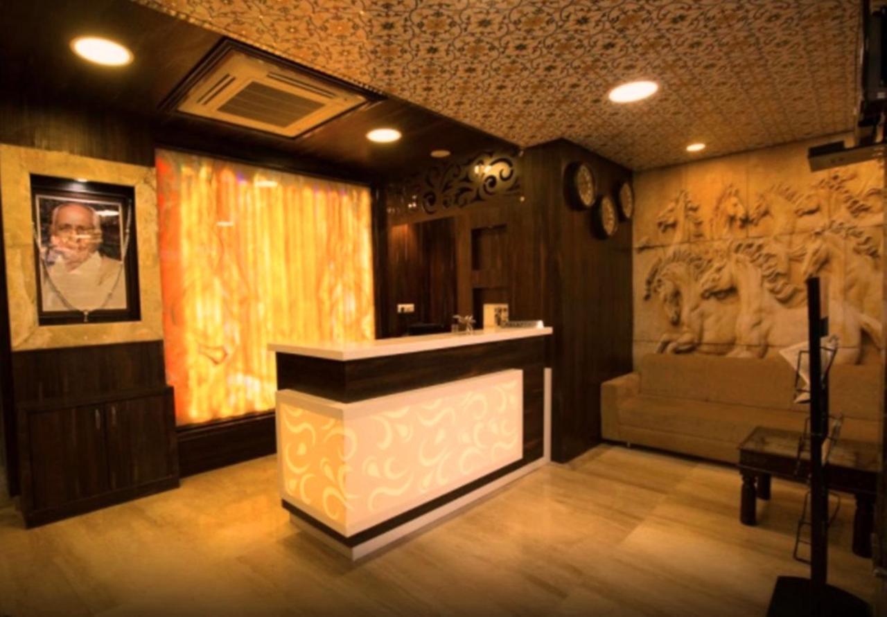 Hotel The Grand Majestic Jaipur