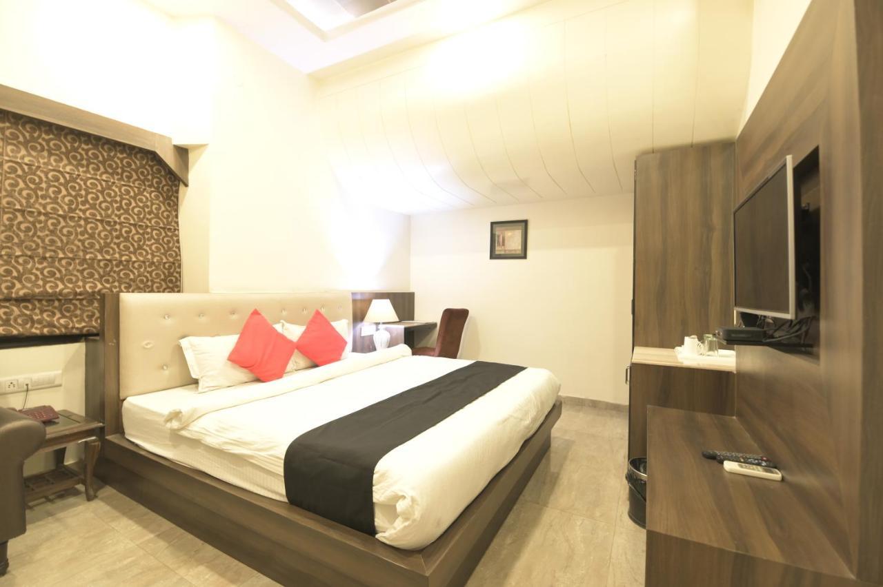 The Grand Majestic 3*