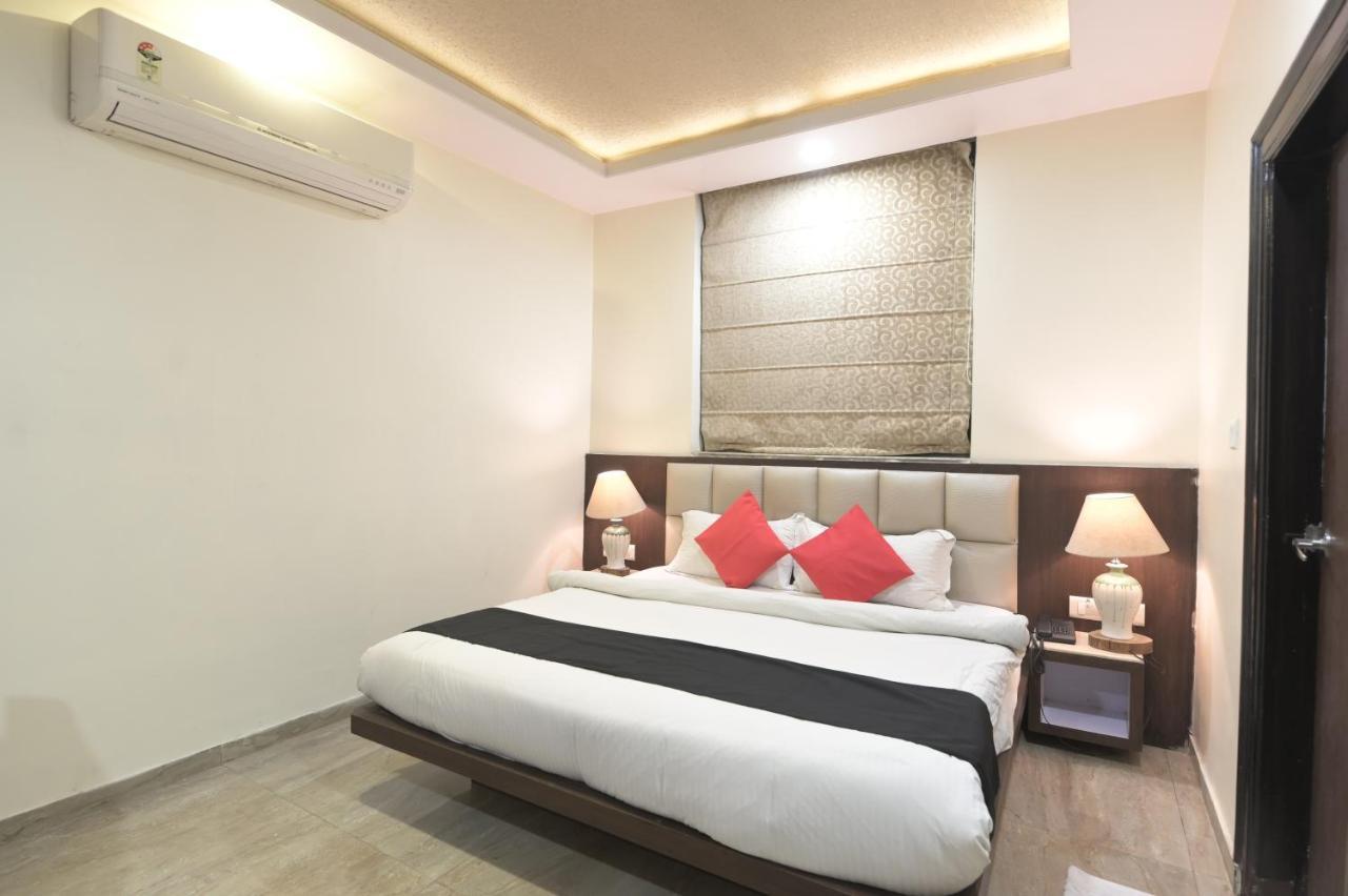 Hotel The Grand Majestic 3*