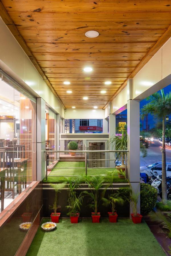Ritz Residency 3*