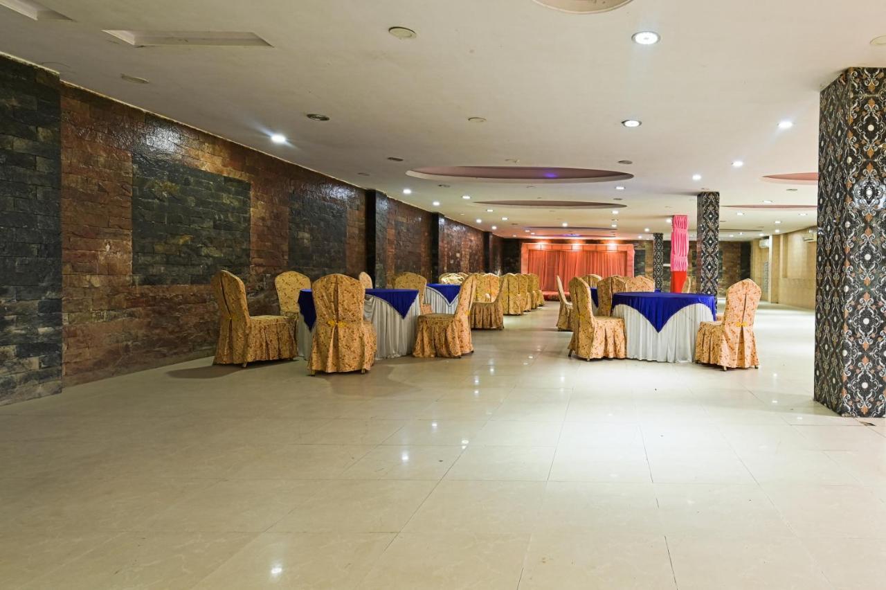 The Byke Grassfield With Outdoor Pool, Shyam Nagar, Resort Jaipur