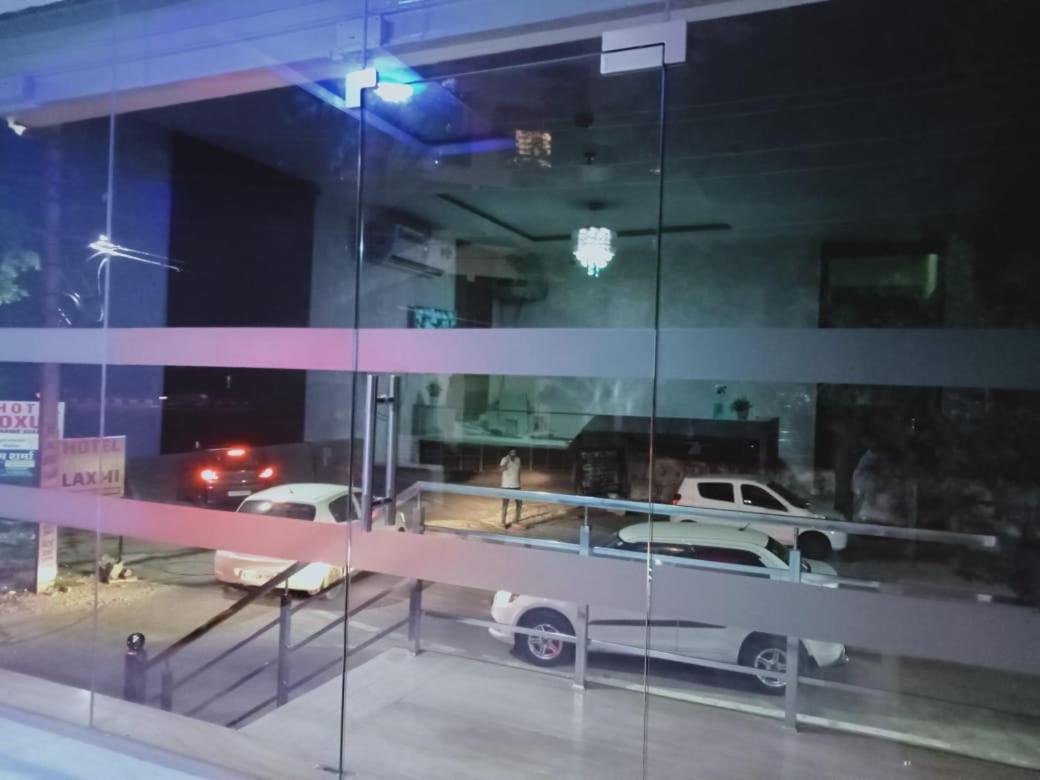 Oxus Hotel