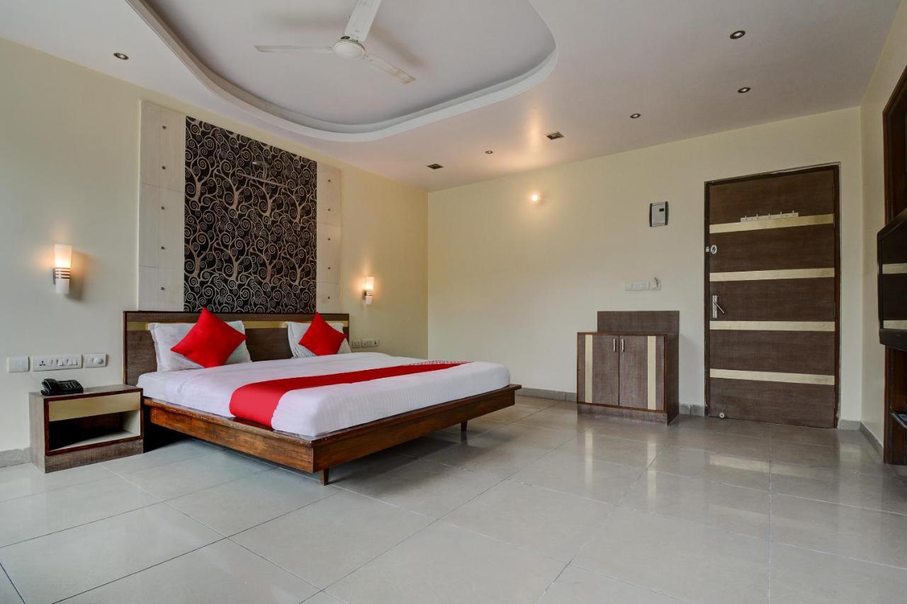 Oyo Flagship Taurus Jaipur