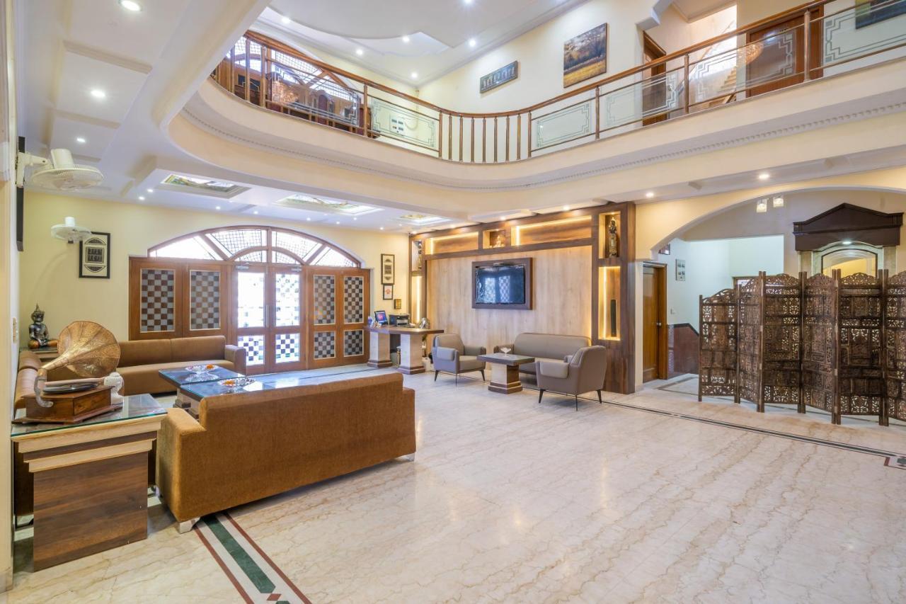 Hotel V Inn Villa 3*