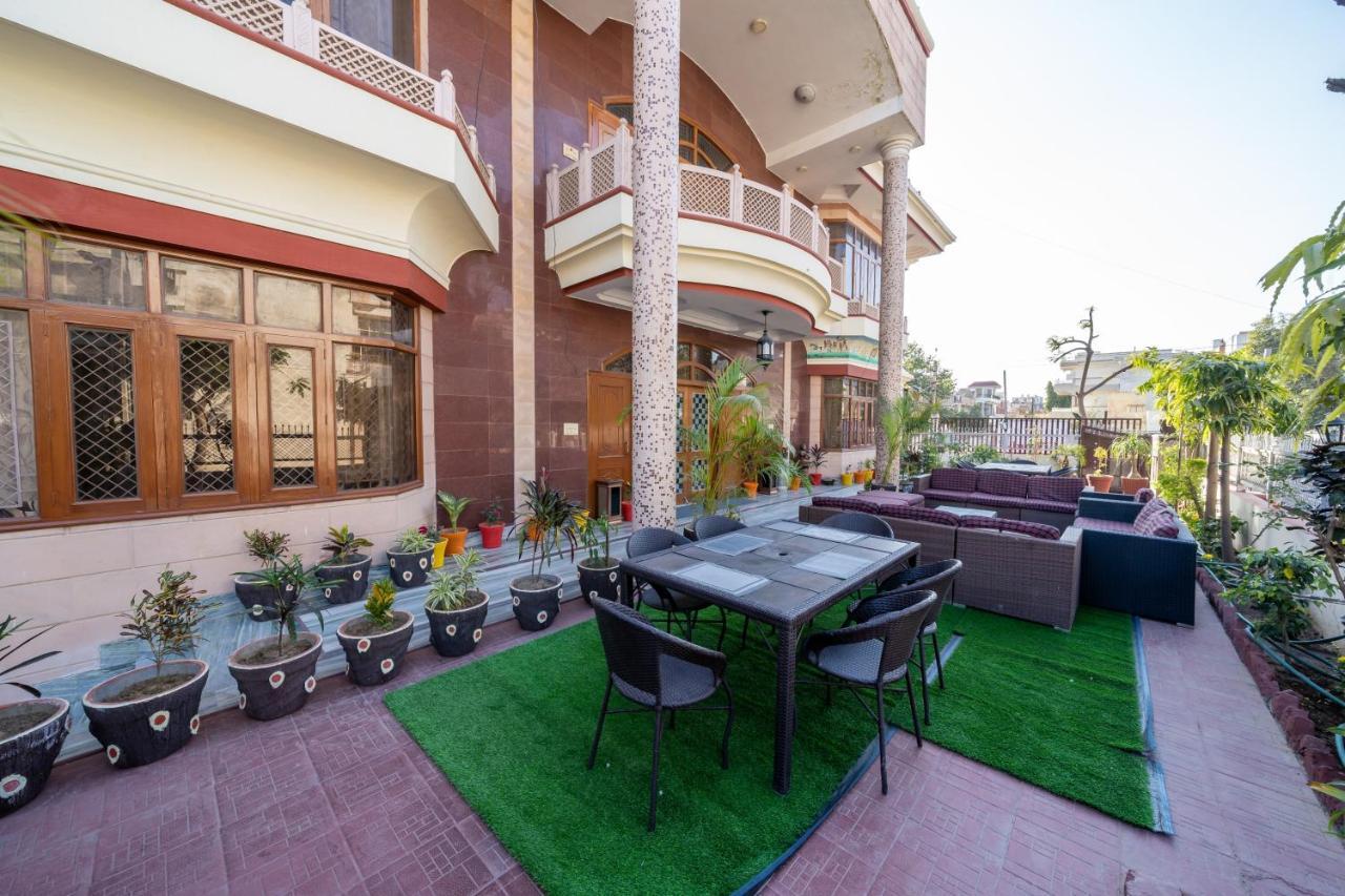 Hotel V Inn Villa 3*