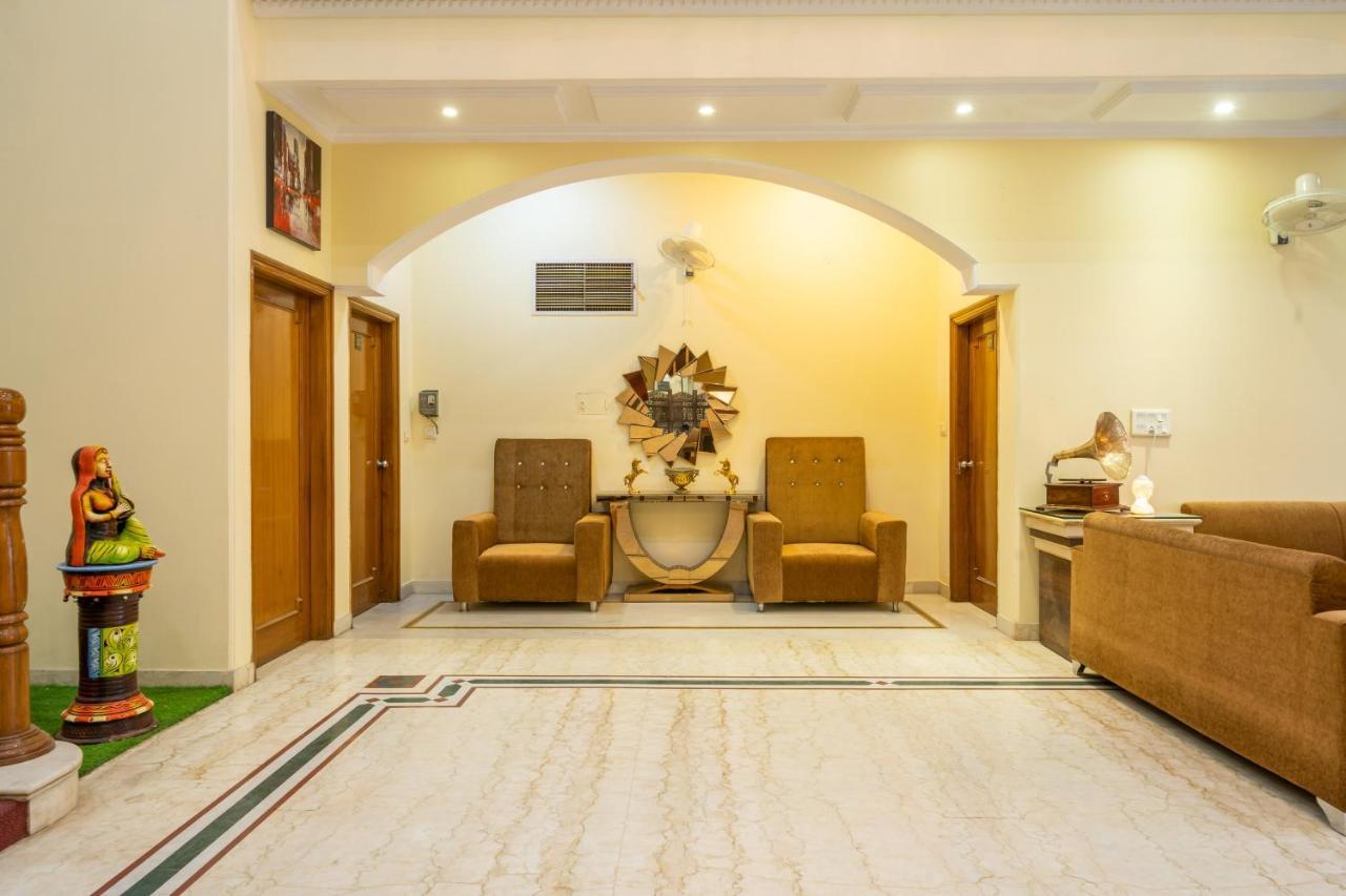 V Inn Villa Hotel 3*