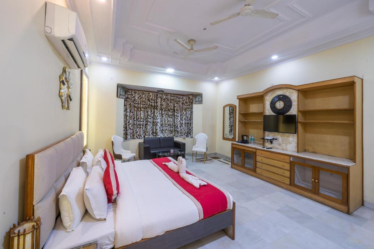 V Inn Villa Hotel 3*