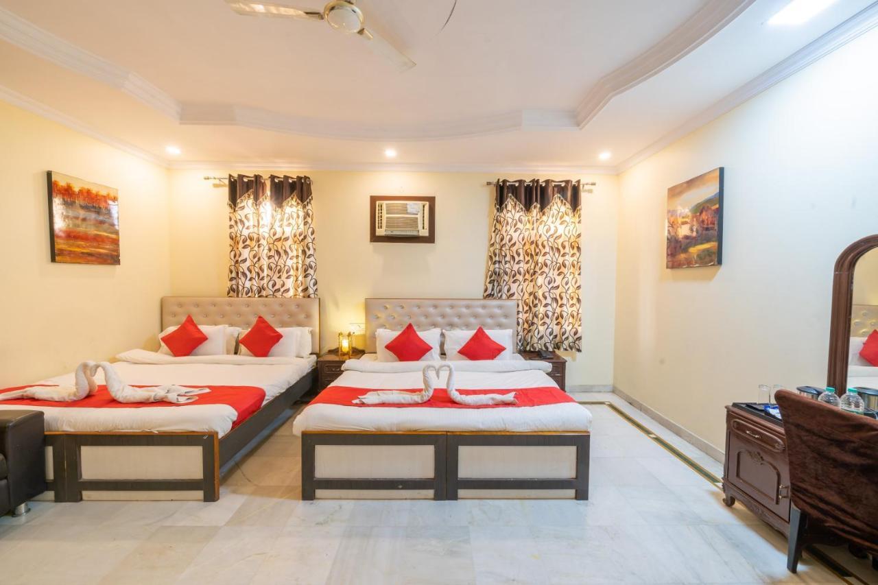 Hotel V Inn Villa 3*
