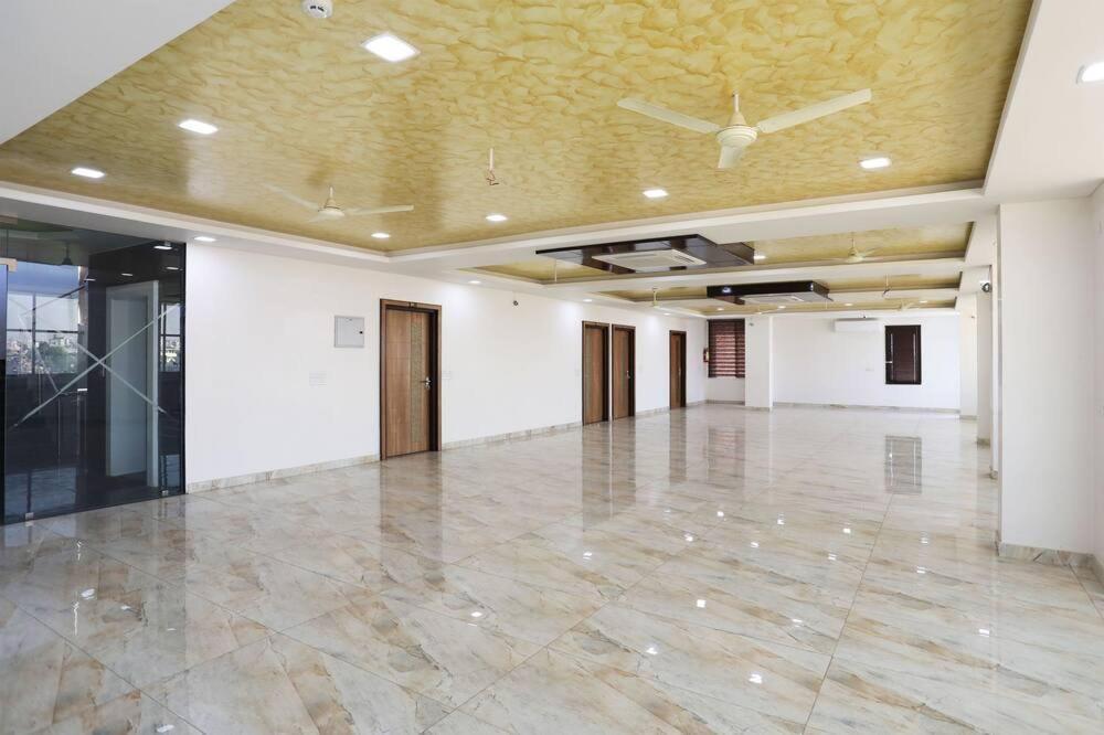 Hotel Treebo Vinayak