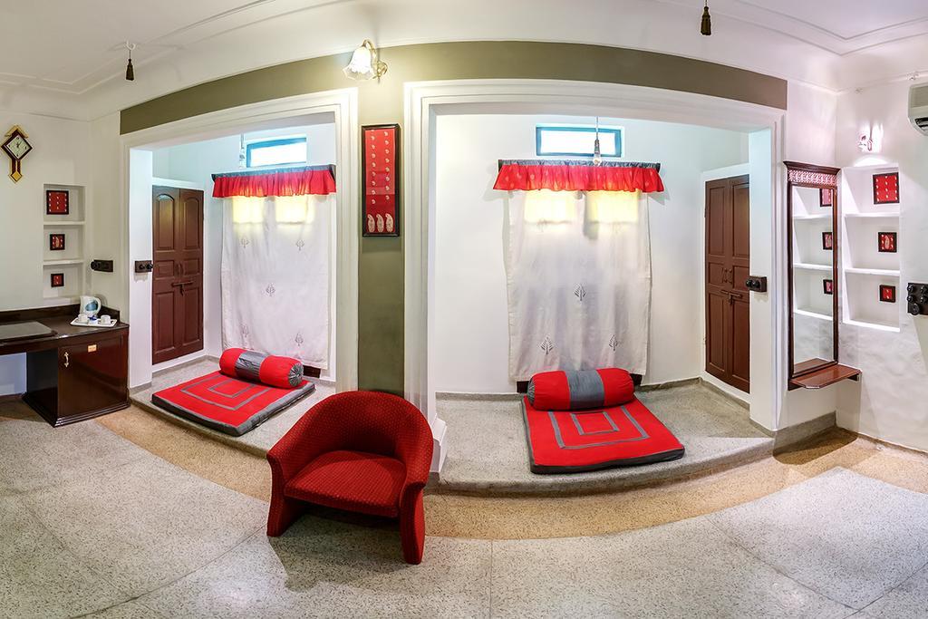 Hotel Karma Haveli 4*