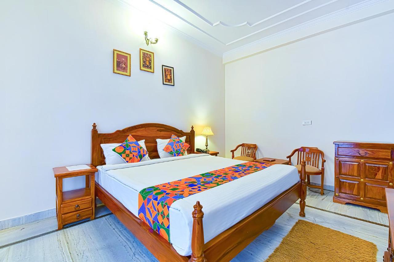 Hotel Harsoli Haveli 3*