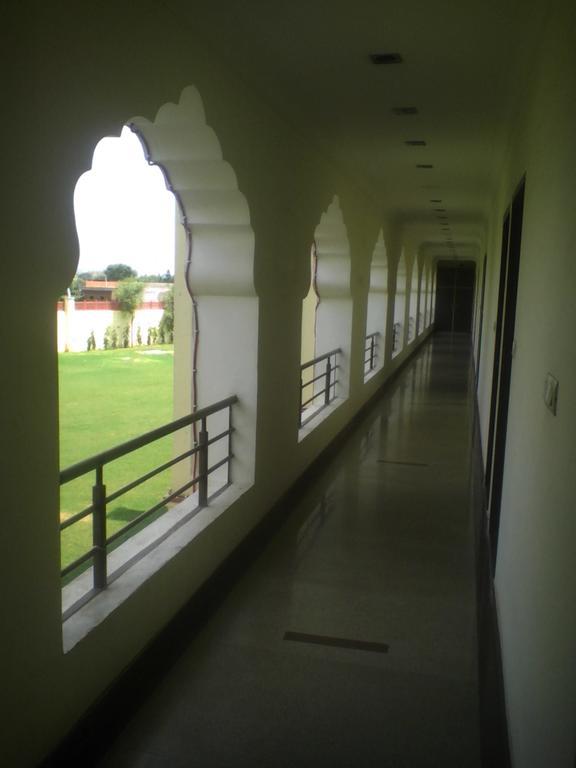 Hotel Roshan Haveli 3*
