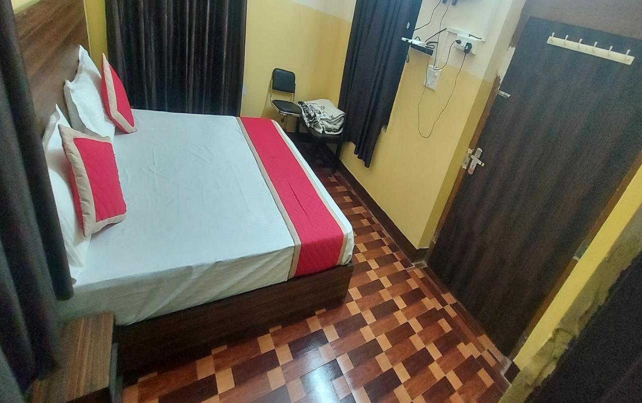 Hotel Namaste Hotel 2*